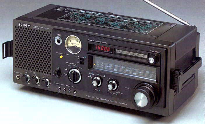 ライト点灯SONY ICF-6700ジャンク品 - ラジオ・コンポ